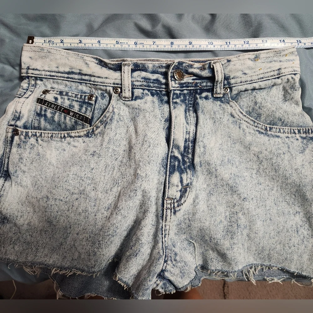 Street Wise By Expressions Acid Wash Jean Shorts Sz 31